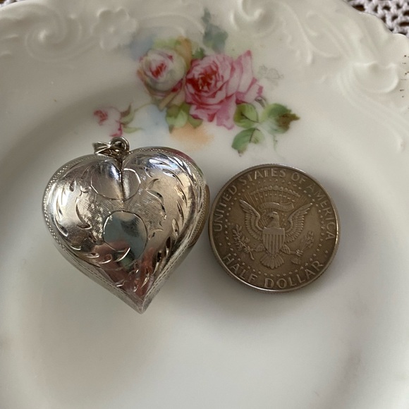 Large Vtg Sterling Puffy Heart Double Sided Pendant - Picture 2 of 7